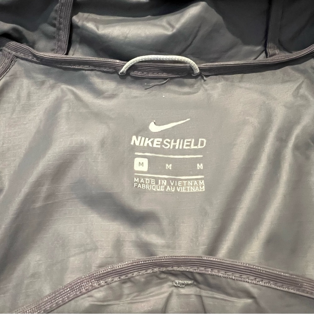 Light Grey Nike Shell - Picture 2 of 5